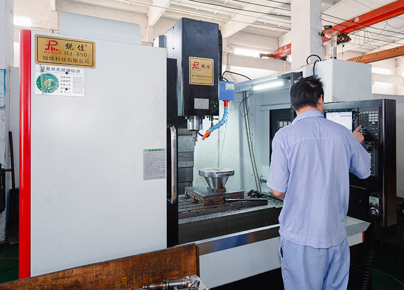 Shanghai Pingzhou Plastic Products Co., Ltd.